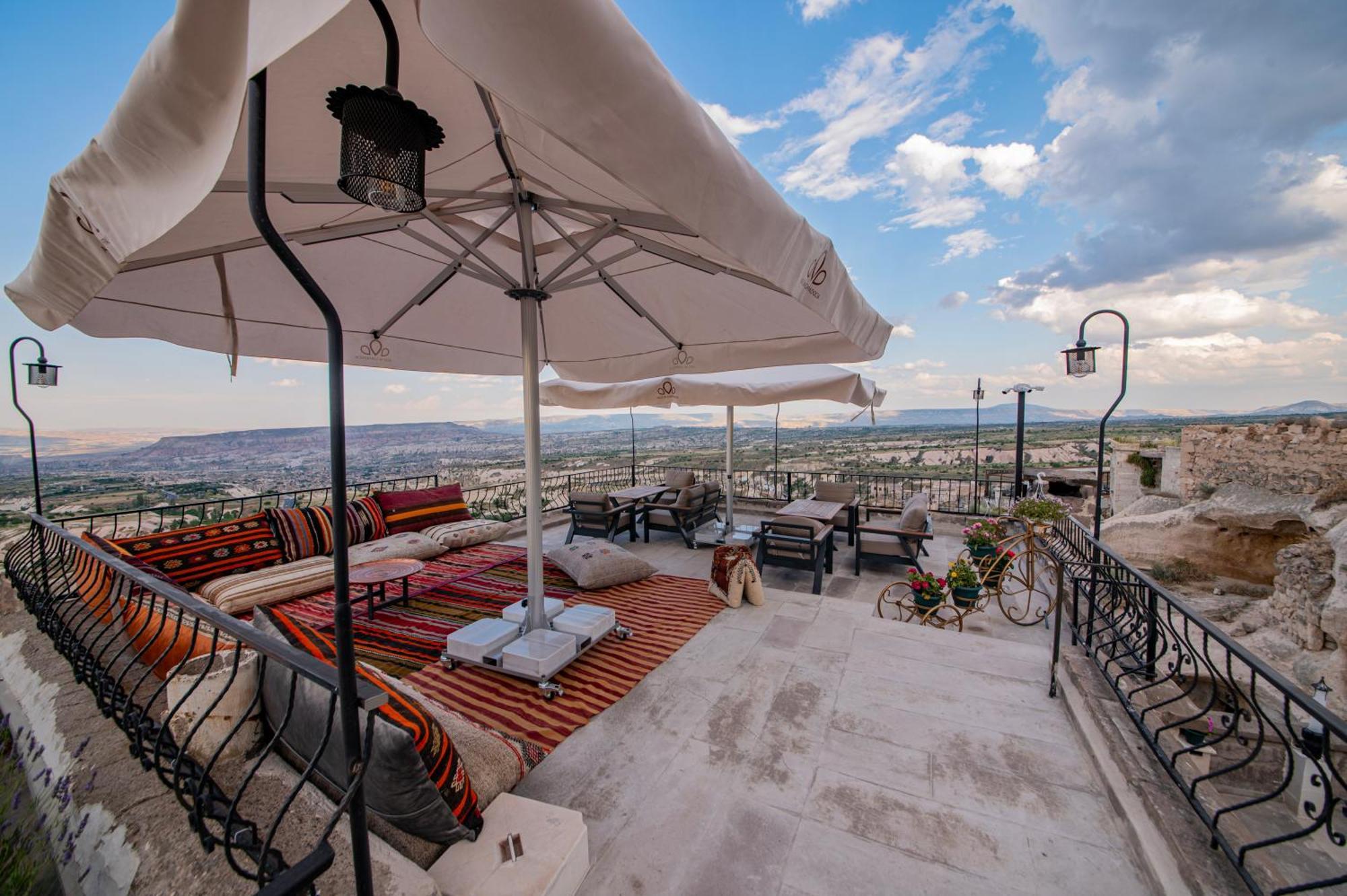 Ages In Cappadocia Hotel Üchisar Bagian luar foto