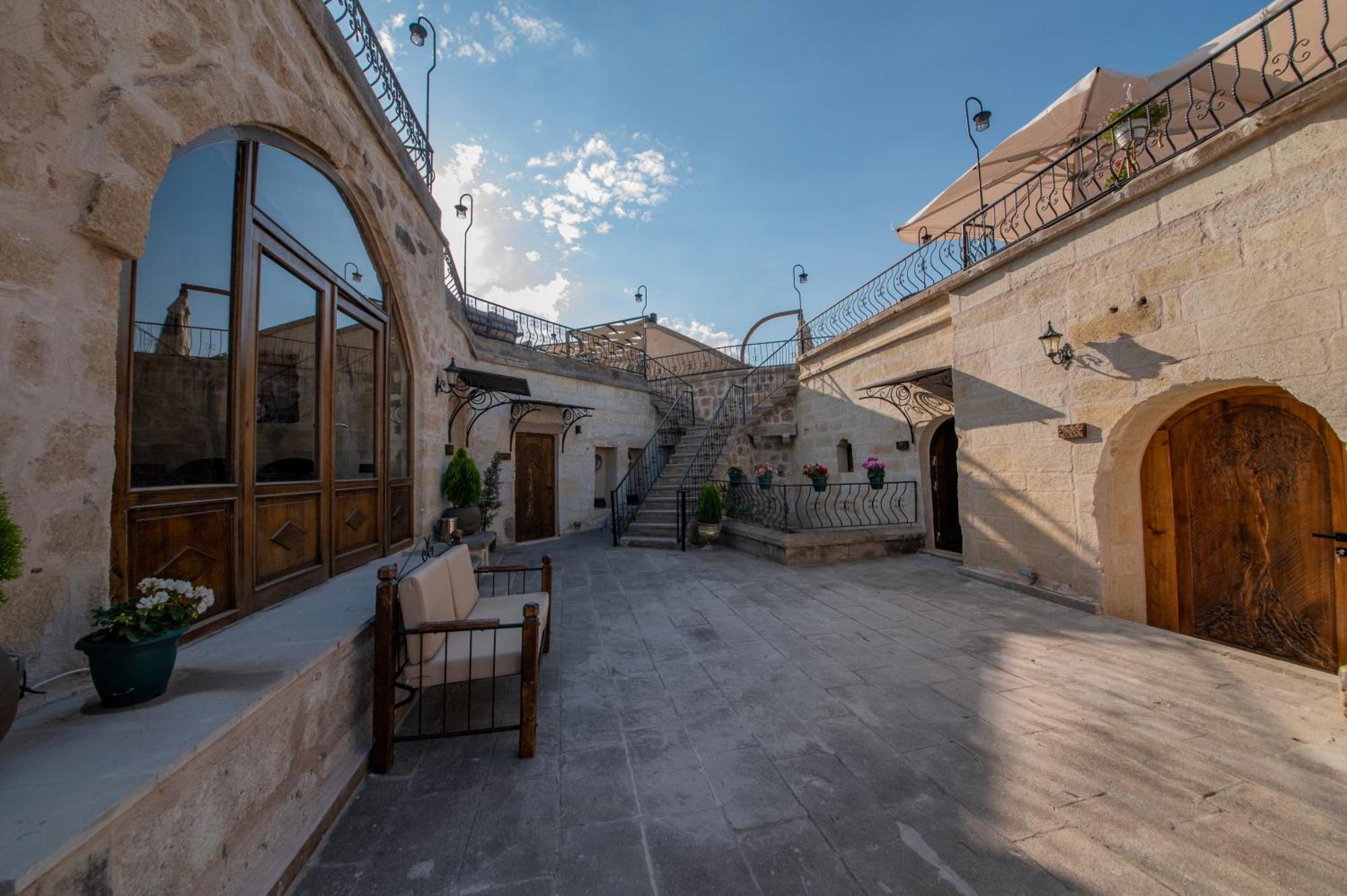 Ages In Cappadocia Hotel Üchisar Bagian luar foto